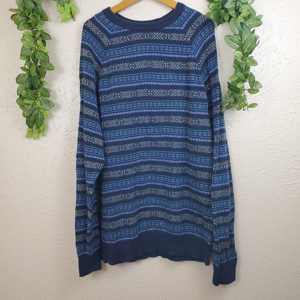 Old Navy vintage inspired holiday sweater